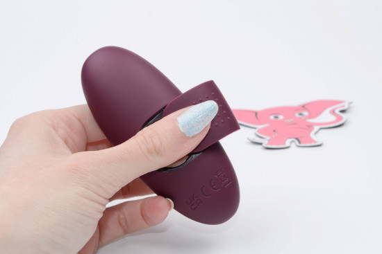 Plug anal iluminat Rose Flash cu buton tactil (9,5 cm)