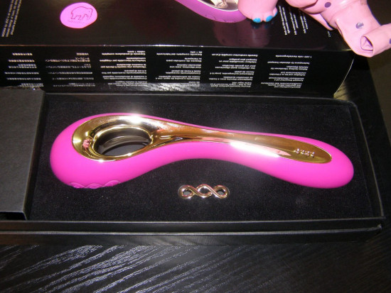 LELO Isla vibrator negru