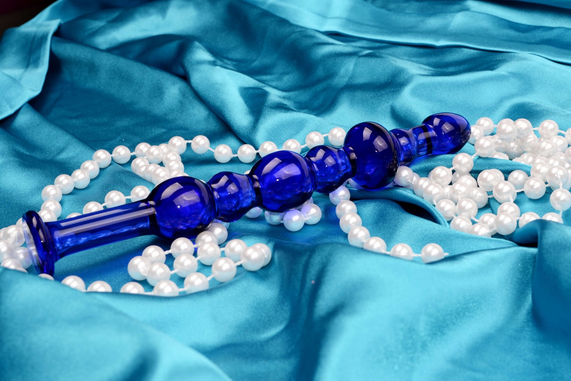 Dildo de sticlă Noble Illusion No.1 (16 cm) + cadou Toybag