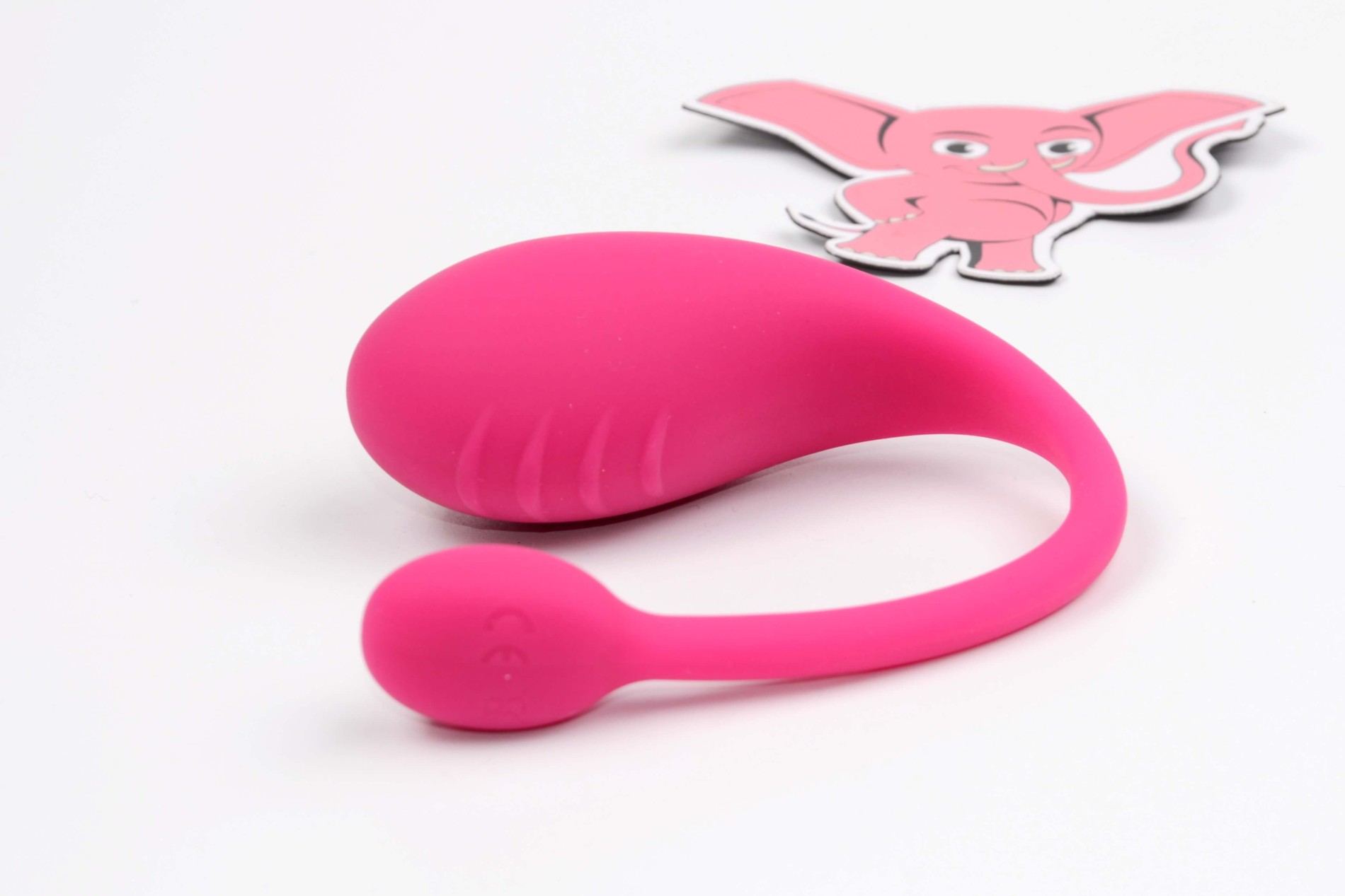 Ouă vibratoare Mia App cu telecomandă și aplicație mobilă