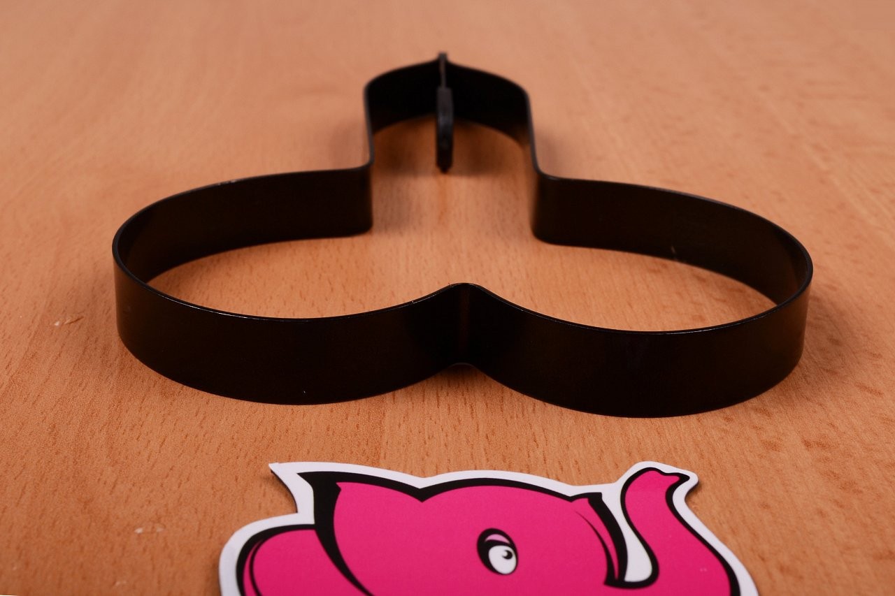 Matriță pentru ouă în formă de penis