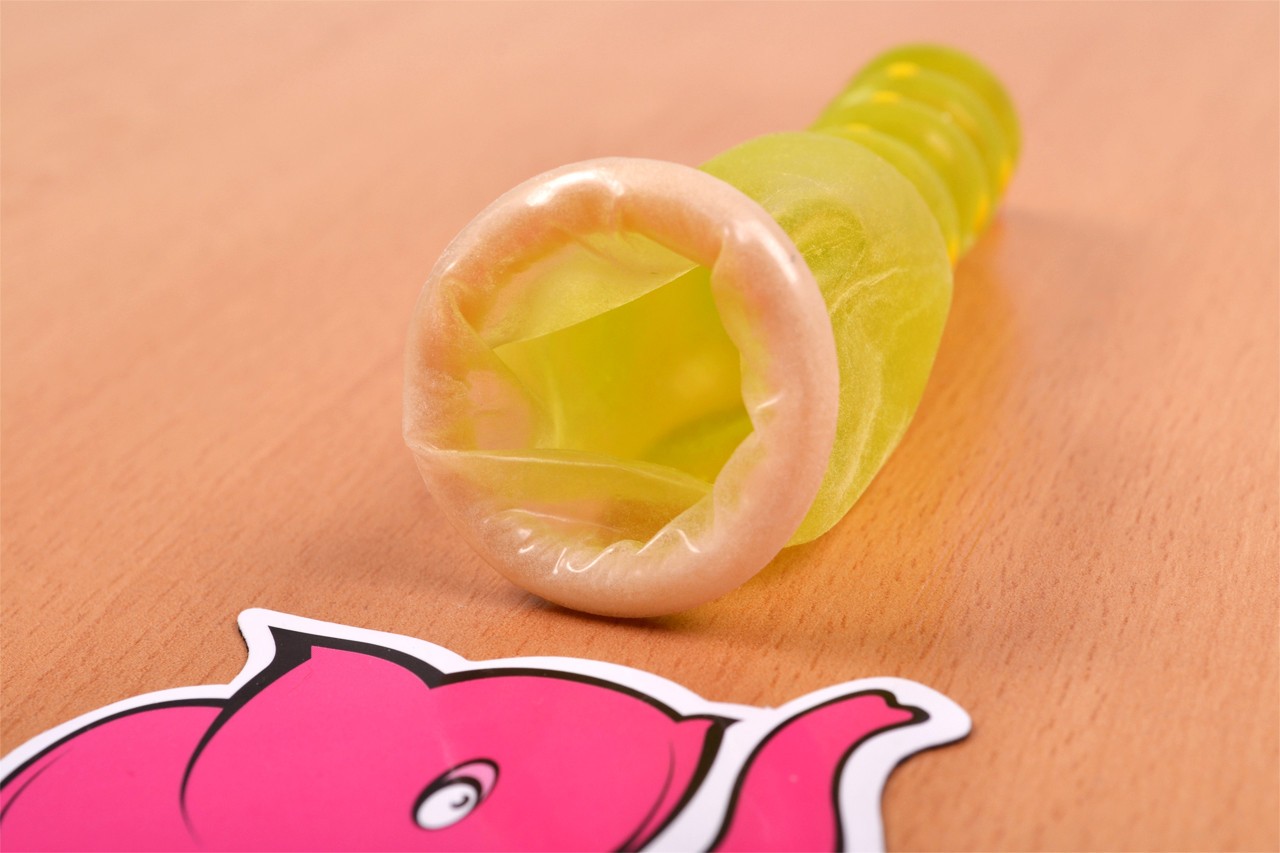 Prezervativul ERCO - ședință foto în Růžový Slon Havířov