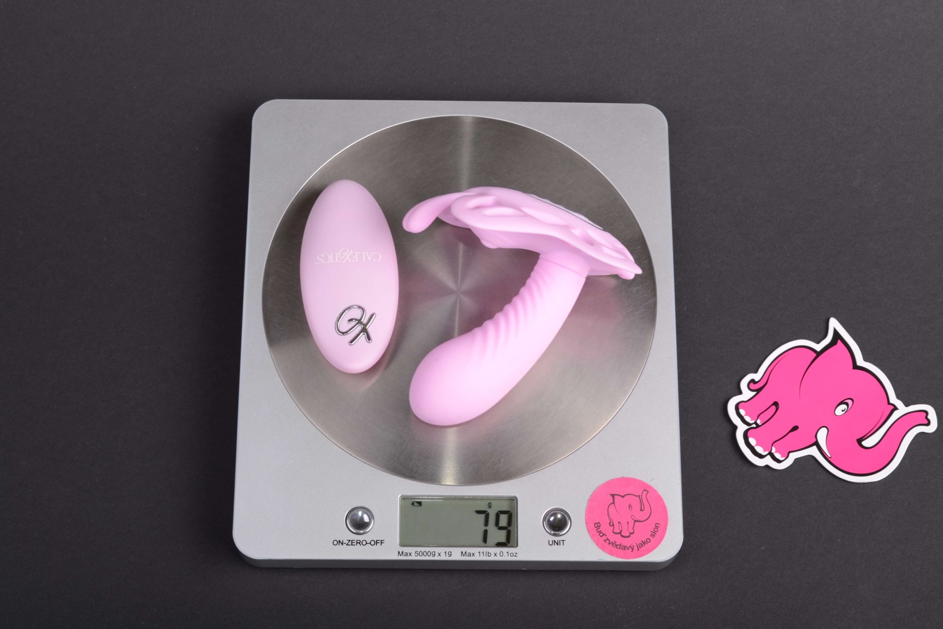 Vibrating Bow Tie Darling, pe cântar