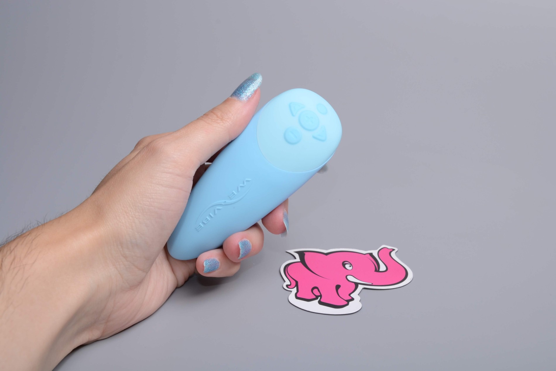 We-Vibe Chorus vibrator cuplat, control