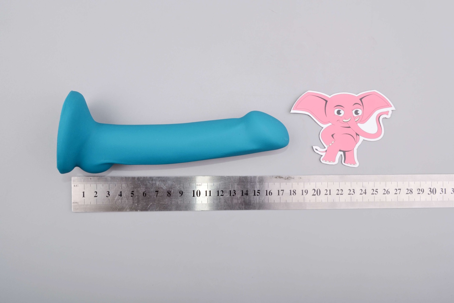 Sapphire Boy Suction Cup Dildo (18,4 cm), dimensiuni