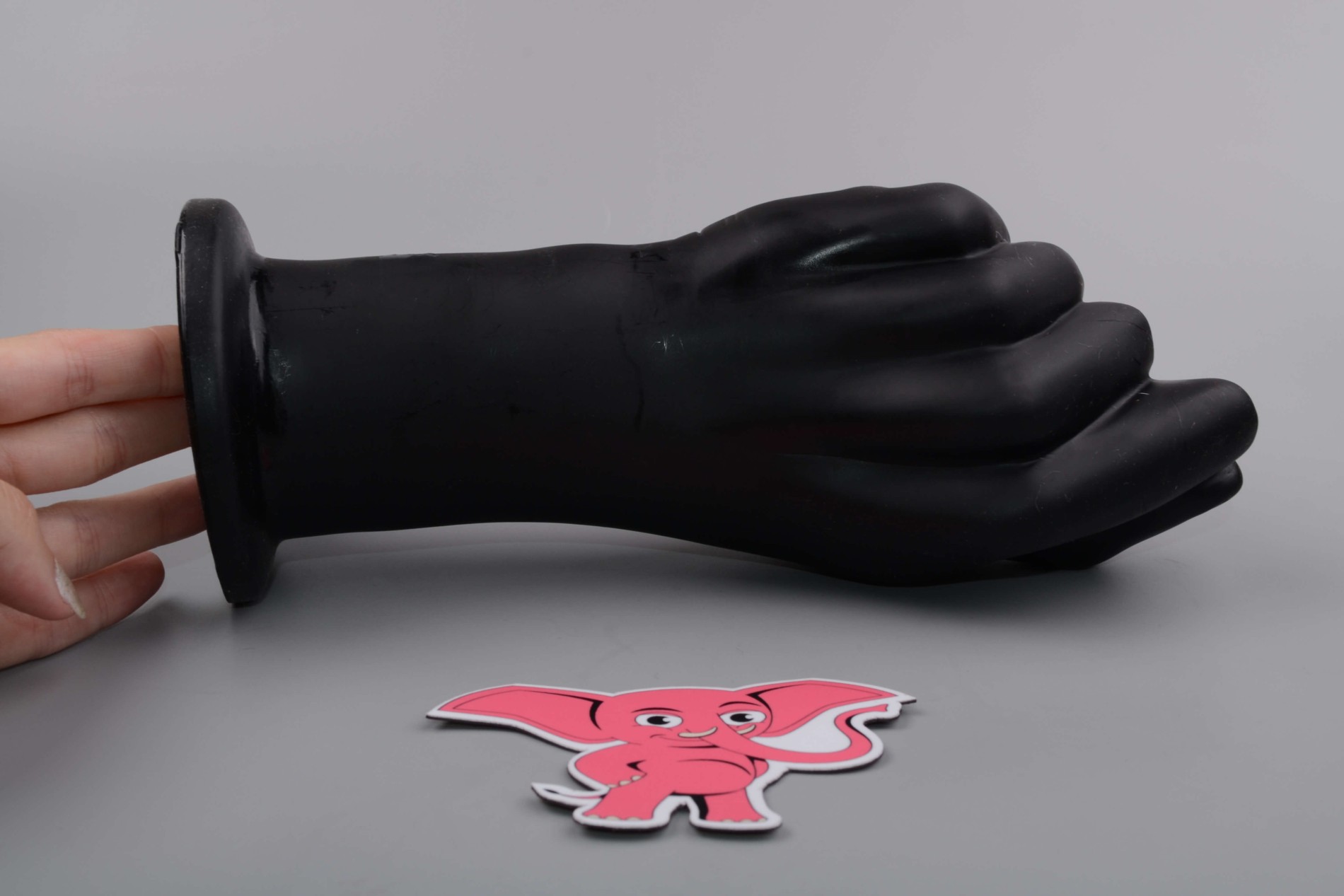 Dildo XXL cu ventuză de aspirație (24 cm)