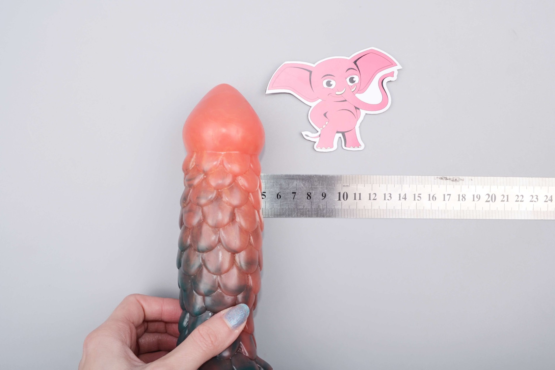 Dildo Monster Titan (19 cm), dimensiuni