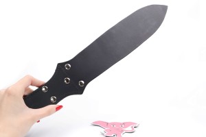 Pumnal din piele Leatherix Dagger (50 cm)