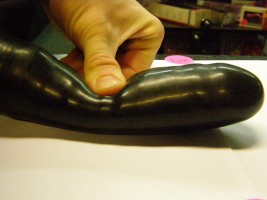 Chiloți din latex cu 2 penisuri