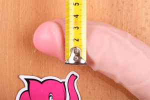 Dildo din silicon cu ventuză și testicule (20cm) - diametru la gland